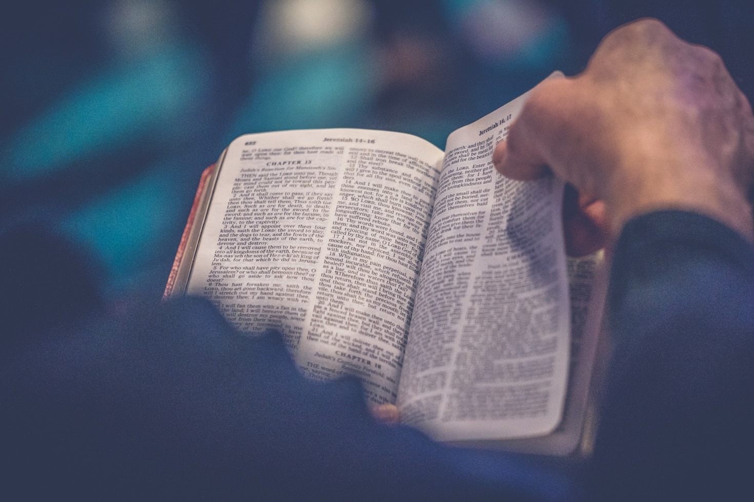O papel da meditação bíblica no crescimento pessoal